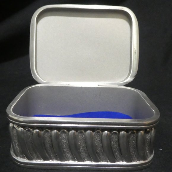 ROYAL SELANGOR | Floral Storage Chest | Pewter | Vintage - Picture 11 of 13